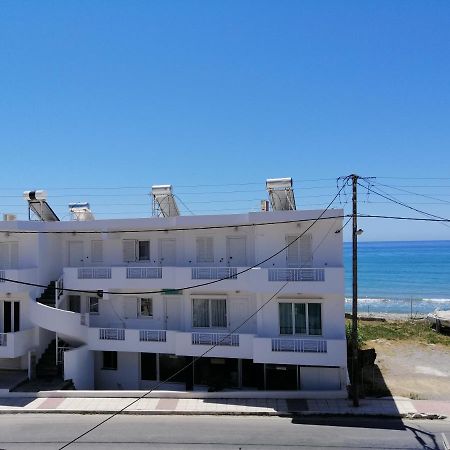 Coastal Apartment Christina 2 Makrýgialos Екстериор снимка