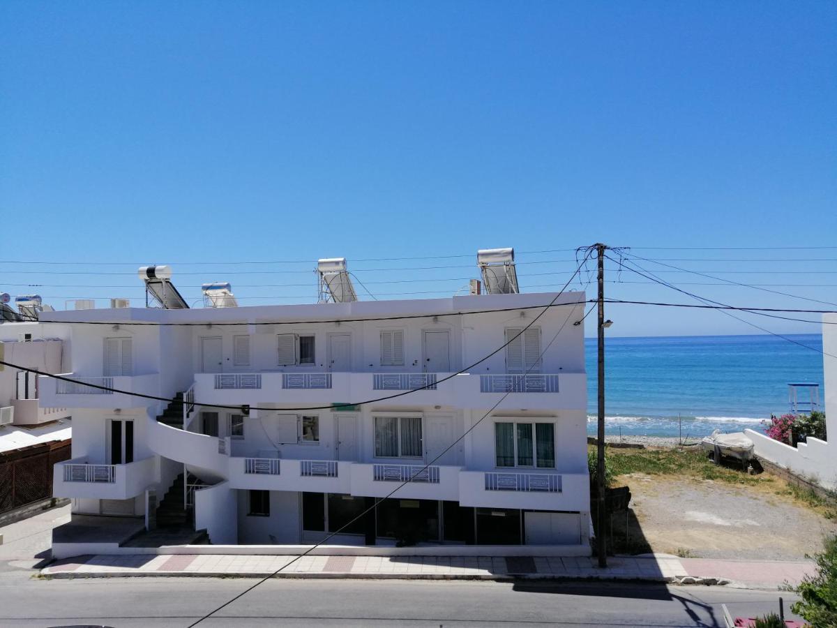 Coastal Apartment Christina 2 Makrýgialos Екстериор снимка